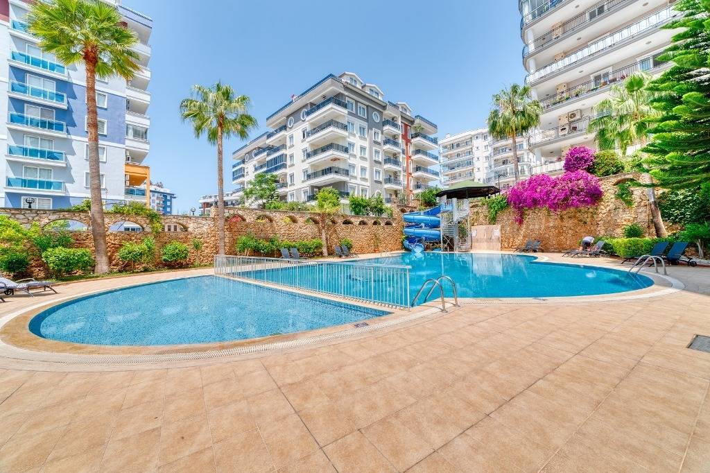 Furnished apartment with indoor pool in Alanya - Tosmur