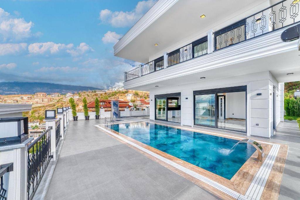 Modern luxury villa with a breathtaking sea view in Alanya - Kargıcak 