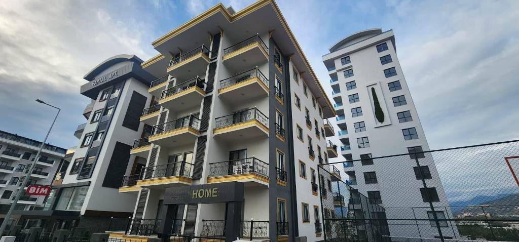 Alanya - Mahmutlar'da yeni bir komplekste Kiralık eşyalı daire