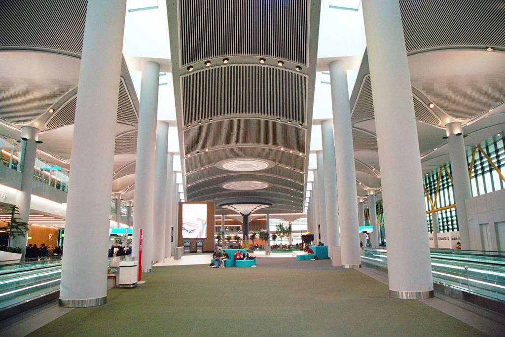 istanbul airport (2).jpg